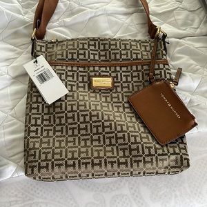 Crossbody purse